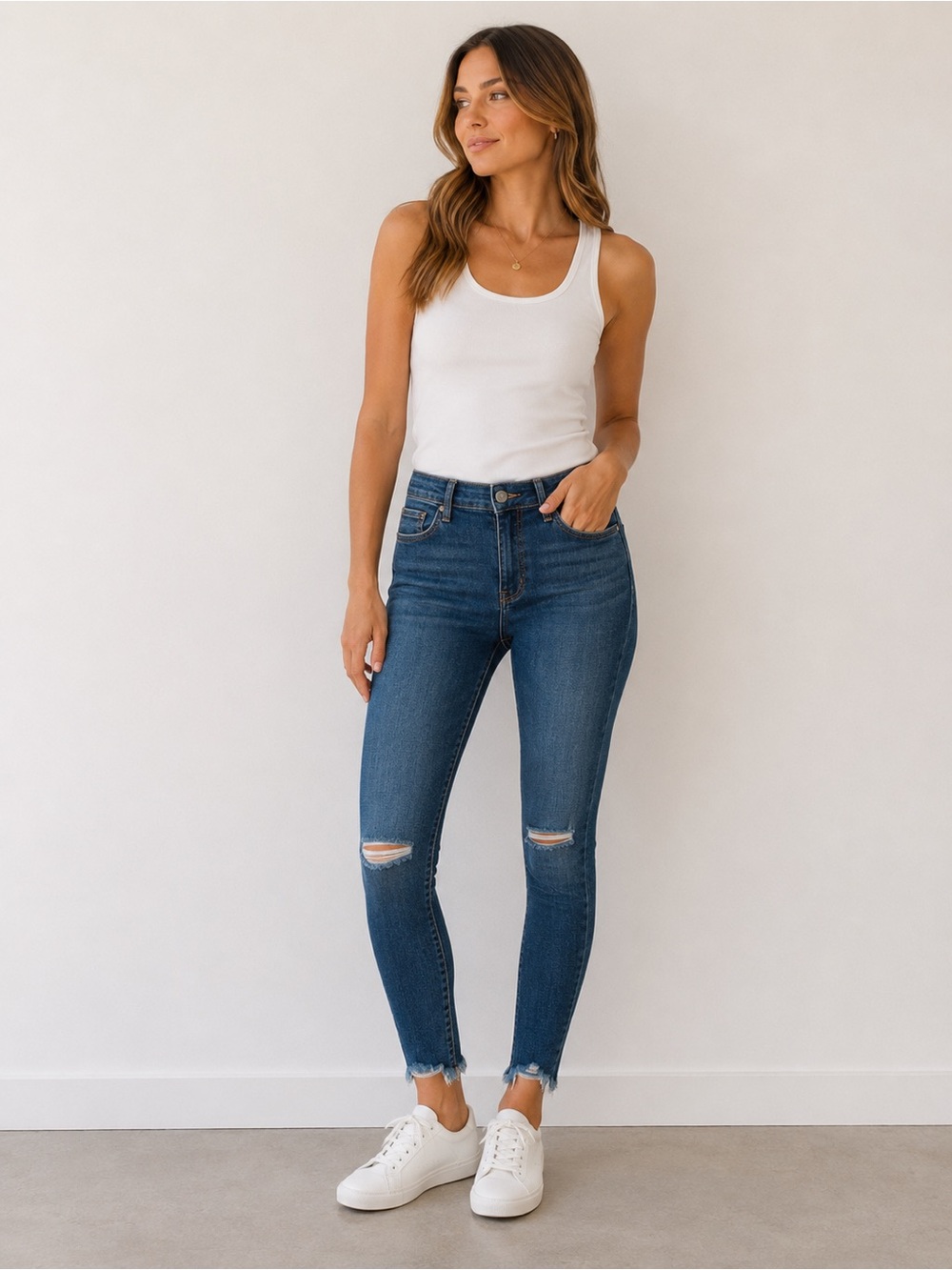 Just Black Distressed Skinny Medium Wash Denim Size 28